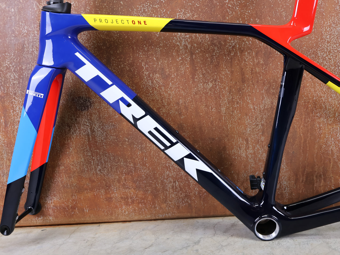 TREK MADONE SLR GEN 8 CARBON DISC FRAME SET NAVY SMOKE S 