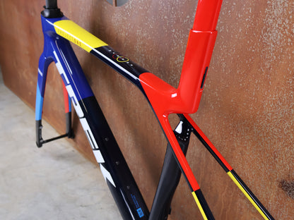 TREK MADONE SLR GEN 8 CARBON DISC FRAME SET NAVY SMOKE S 