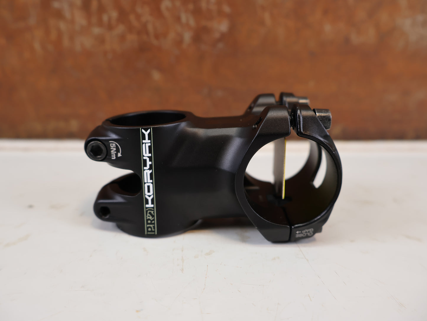 PRO VORBAU KORYAK 50MM 0 GRAD 31.8MM SCHWARZ MY21