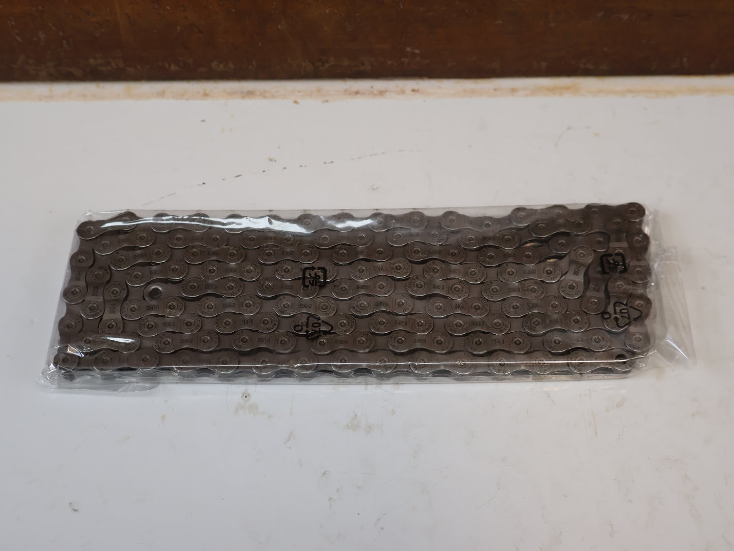 SHIMANO STEPS CN-E6070 E-BIKE CHAIN / 9-SPEED SINGLE REINFORCED HG-X
