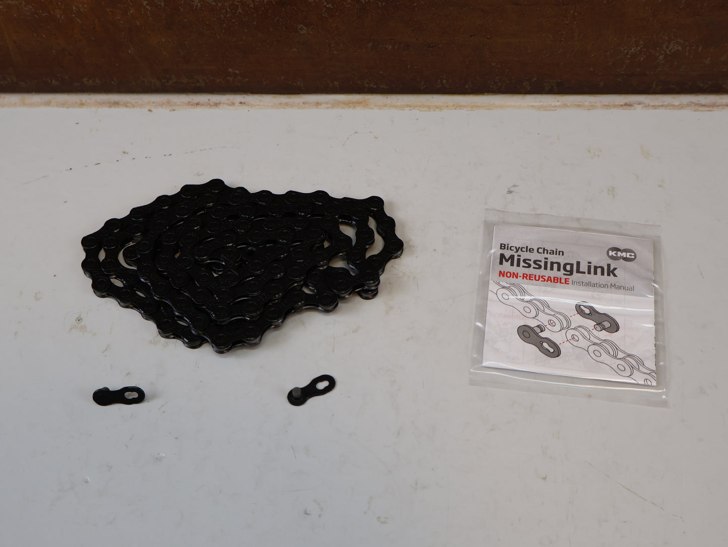 KMC E12 BLACKTECH E-BIKE CHAIN / 12-SPEED BLACK 130 LINKS MTB