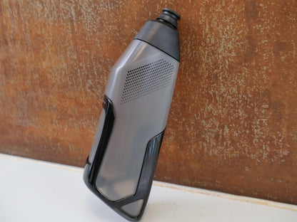 TREK RSL AERO TRINKFLASCHE UND CARBON HALTER  / BLACK GREY /  SET