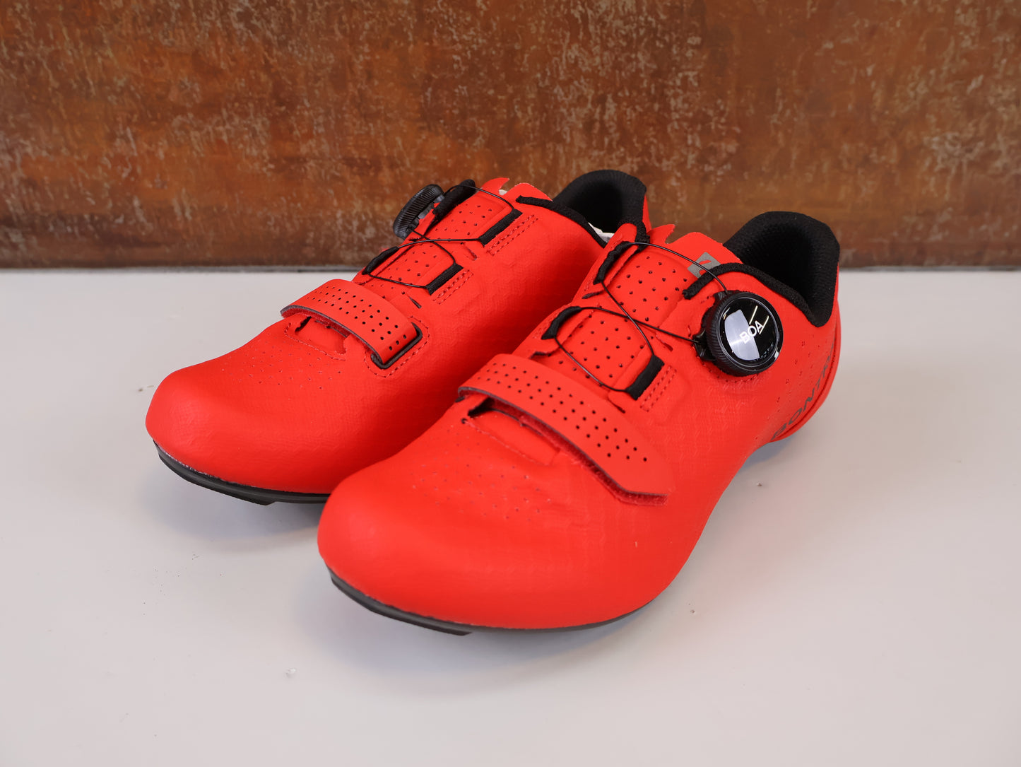 BONTRAGER CIRCUIT RENNRADSCHUH / BOA L6 / 2- & 3-LOCH KOMPATIBEL / RADIOACTIVE RED
