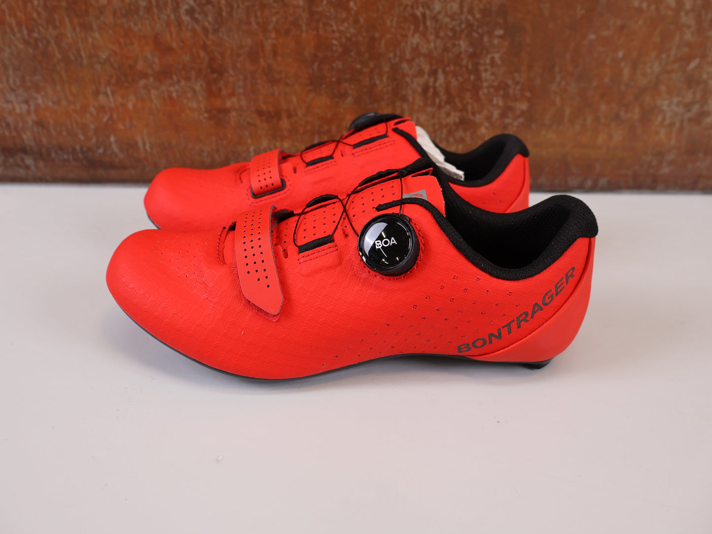 BONTRAGER CIRCUIT RENNRADSCHUH / BOA L6 / 2- & 3-LOCH KOMPATIBEL / RADIOACTIVE RED