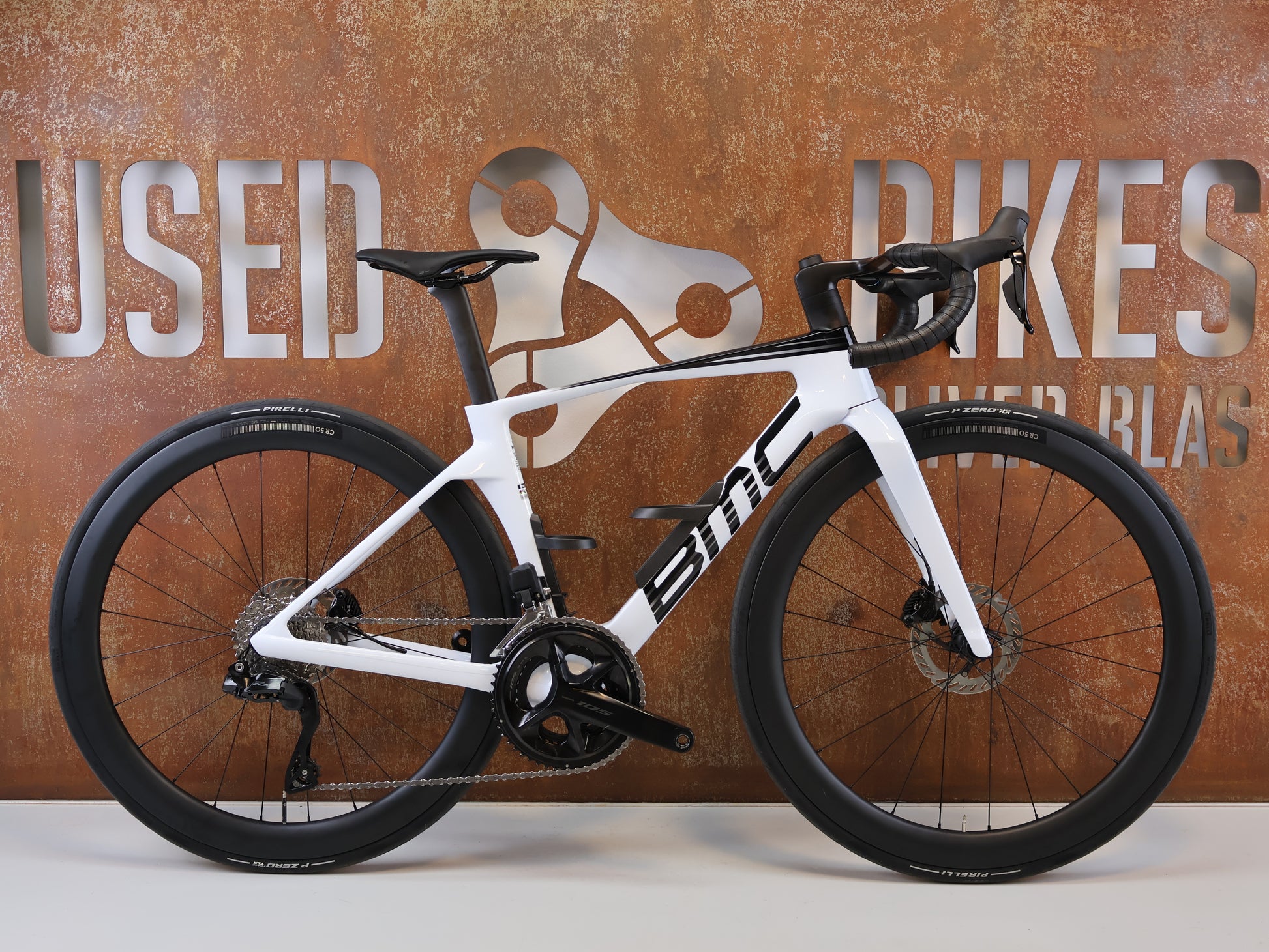 BMC TEAMMACHINE R 01 FIVE CARBON RENNRAD / MODELL 2026 / 47CM –