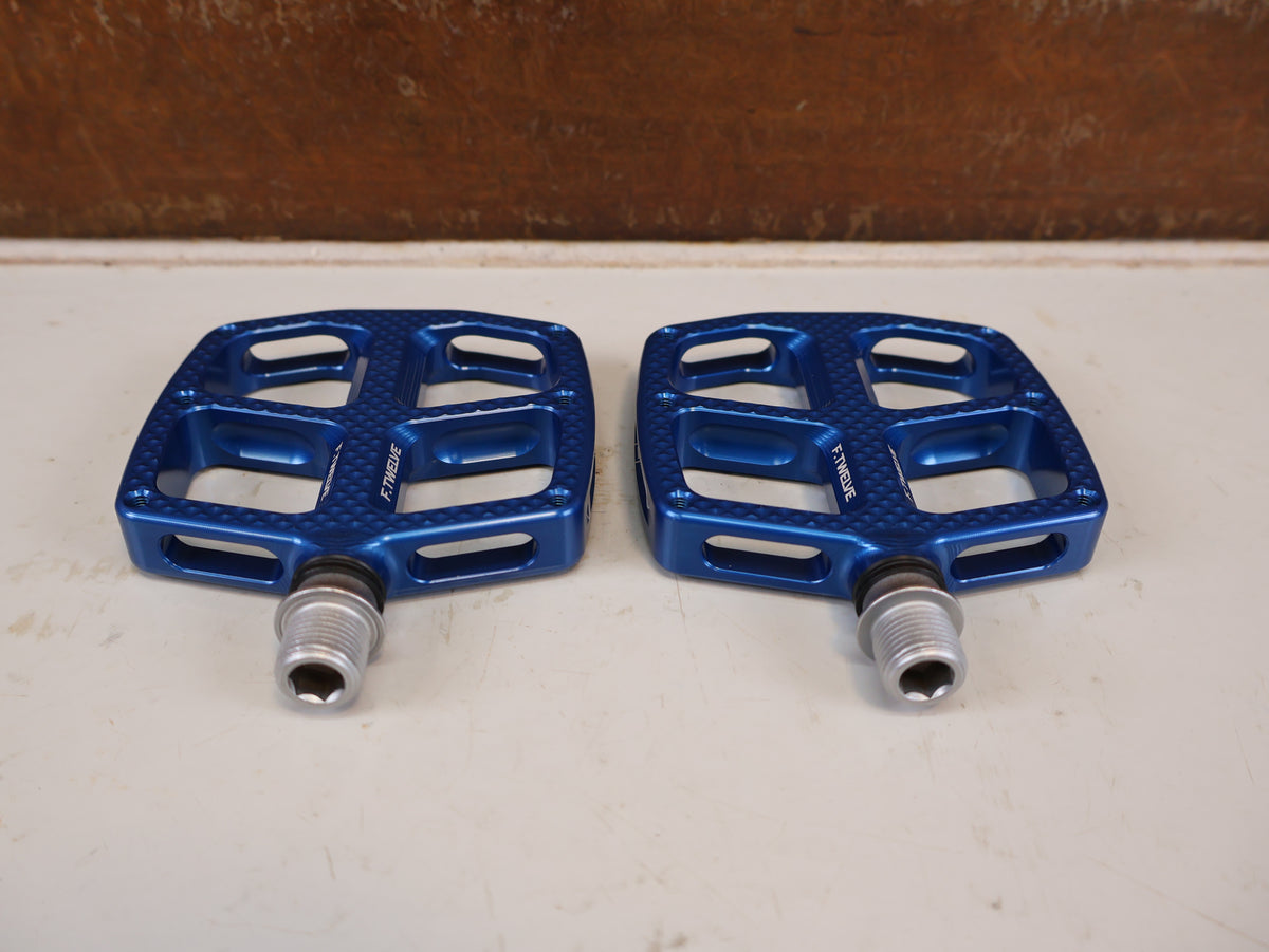 HOPE F12 KINDER PEDALE BLAU CNC FLAT PEDALS 9/16 ZOLL OHNE PINS