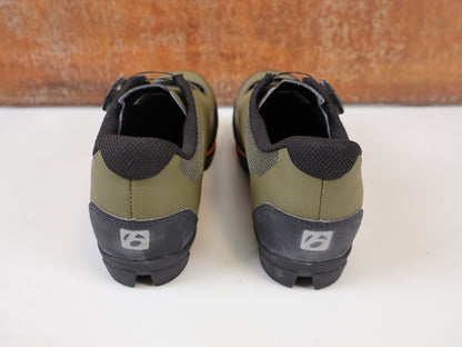 BONTRAGER FORAY MTB SHOE / BOA L6 / SIZE 40 / OLIVE GREY & ORANGE