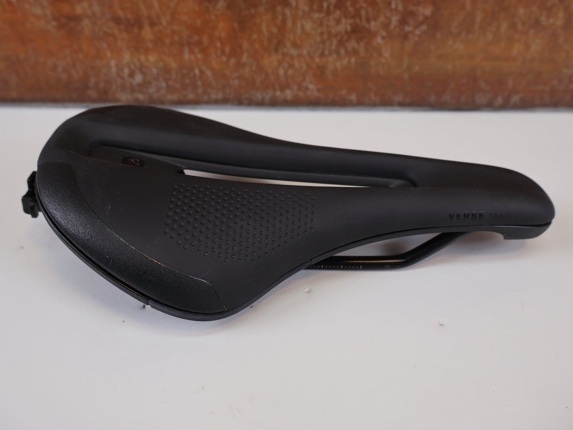 fahrradsattel lösen BONTRAGER VERSE SHORT ELITE TRAIL SATTEL / 145 MM / WING FLEX / AUSTEN – USEDBIKES-OB.DE