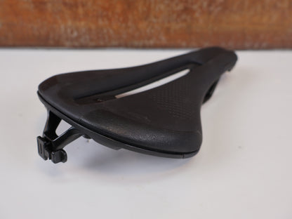 BONTRAGER VERSE SHORT ELITE TRAIL SADDLE / 145 MM / WING FLEX / AUSTENITE STEEL