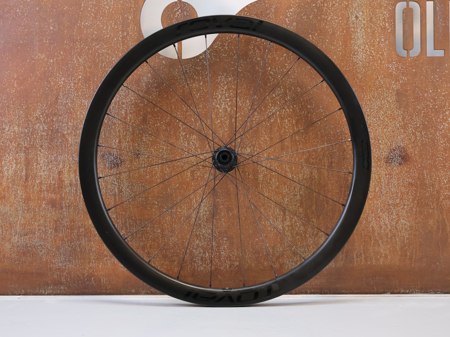 ROVAL RAPIDE C38 DISC CARBON LAUFRADSATZ / SHIMANO 11S ROAD GRAVEL WHEELS