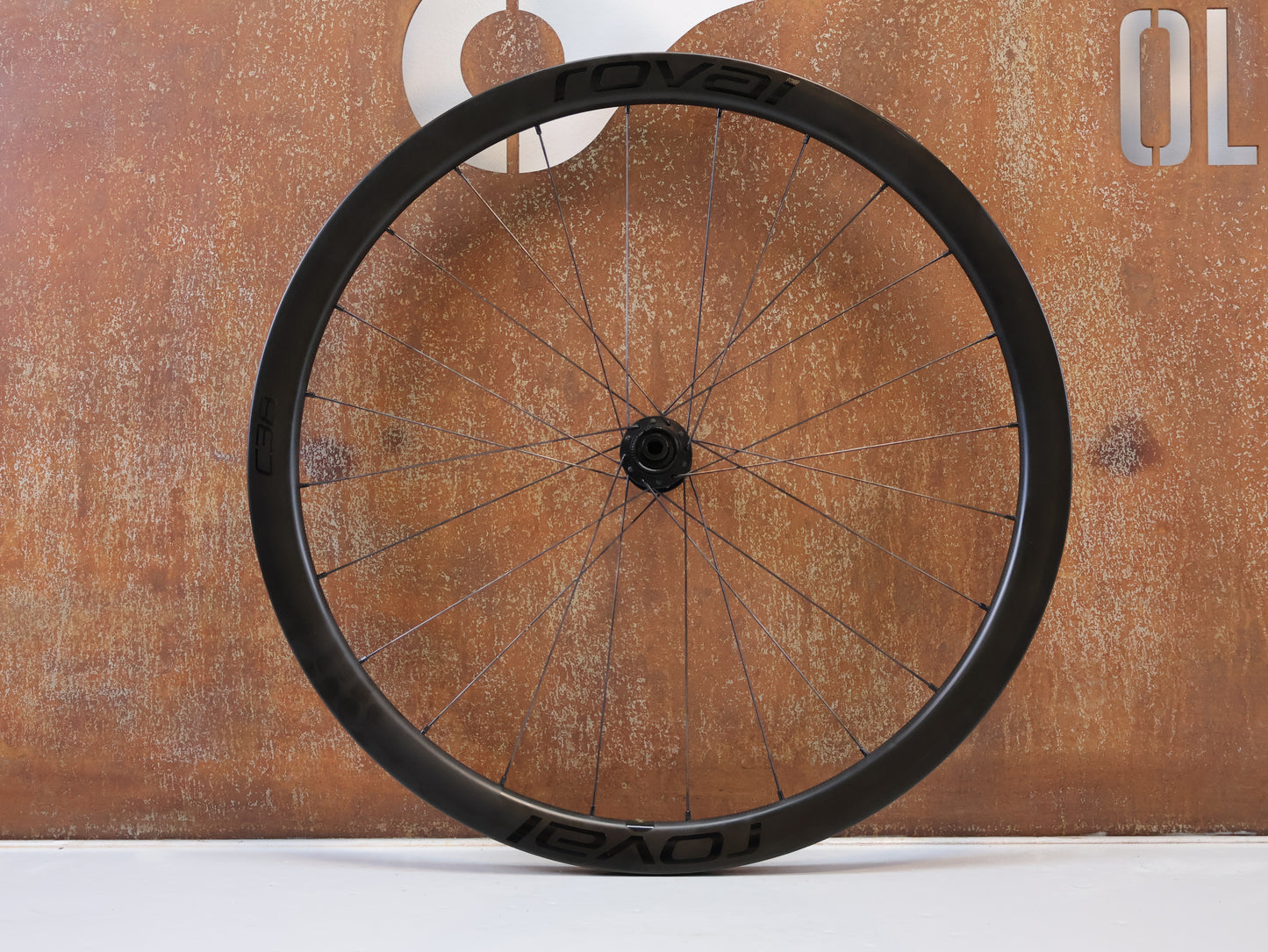 ROVAL RAPIDE C38 DISC CARBON LAUFRADSATZ / SHIMANO 11S ROAD GRAVEL WHEELS