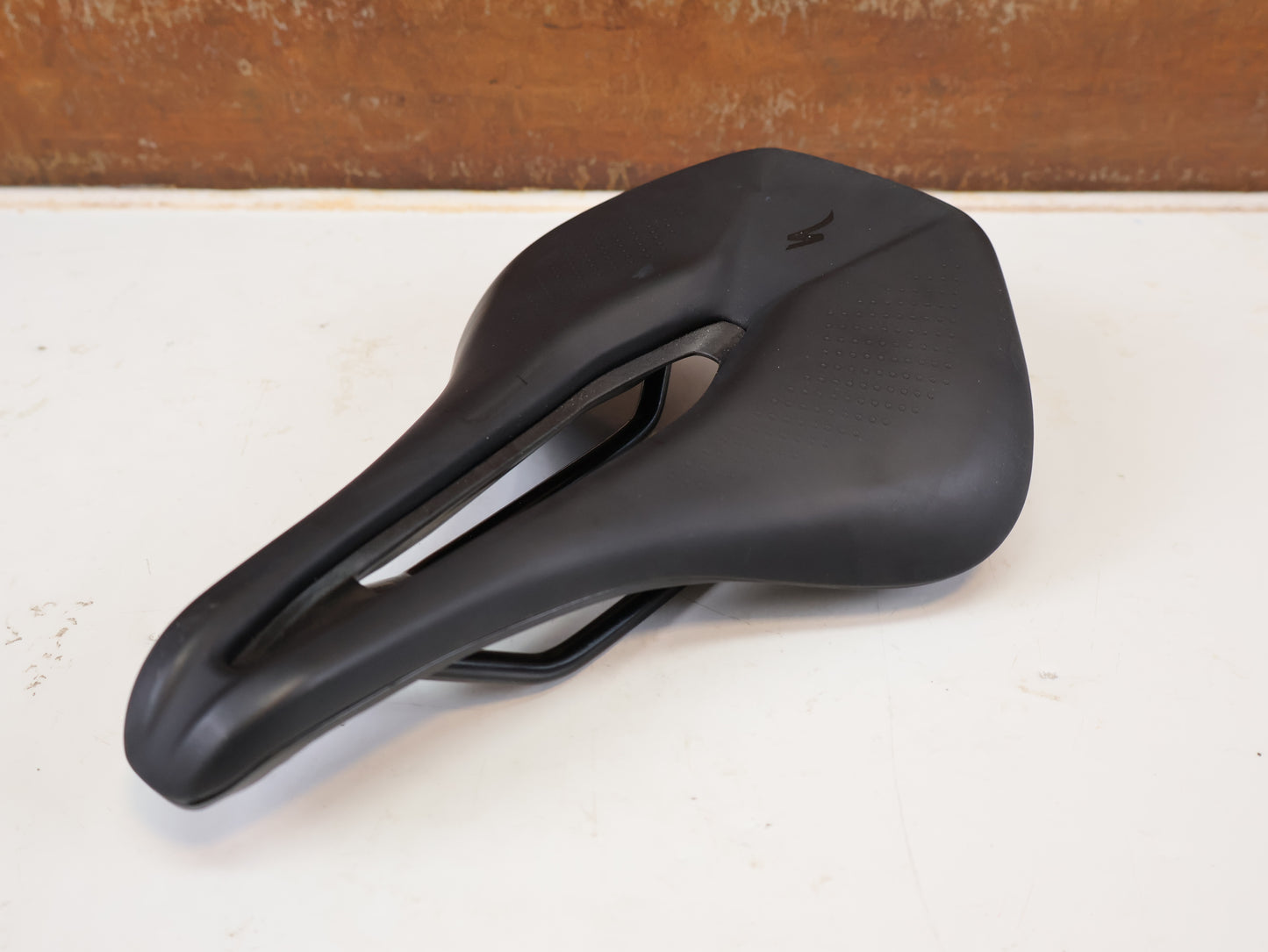 SPECIALIZED POWER EXPERT SATTEL / 155 MM / HOLLOW TITANIUM RAILS / 248G