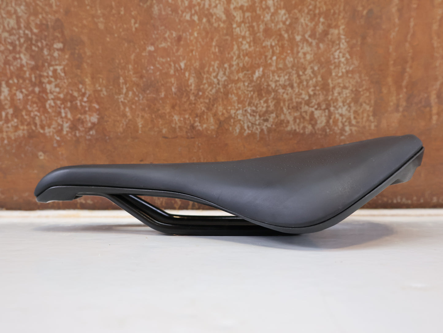 SPECIALIZED POWER EXPERT SATTEL / 155 MM / HOLLOW TITANIUM RAILS / 248G