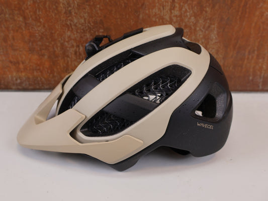 TREK RALLY WAVECEL MTB HELM / GRÖSSE M / WAVECEL SCHUTZ / BOA-SYSTEM / 380G