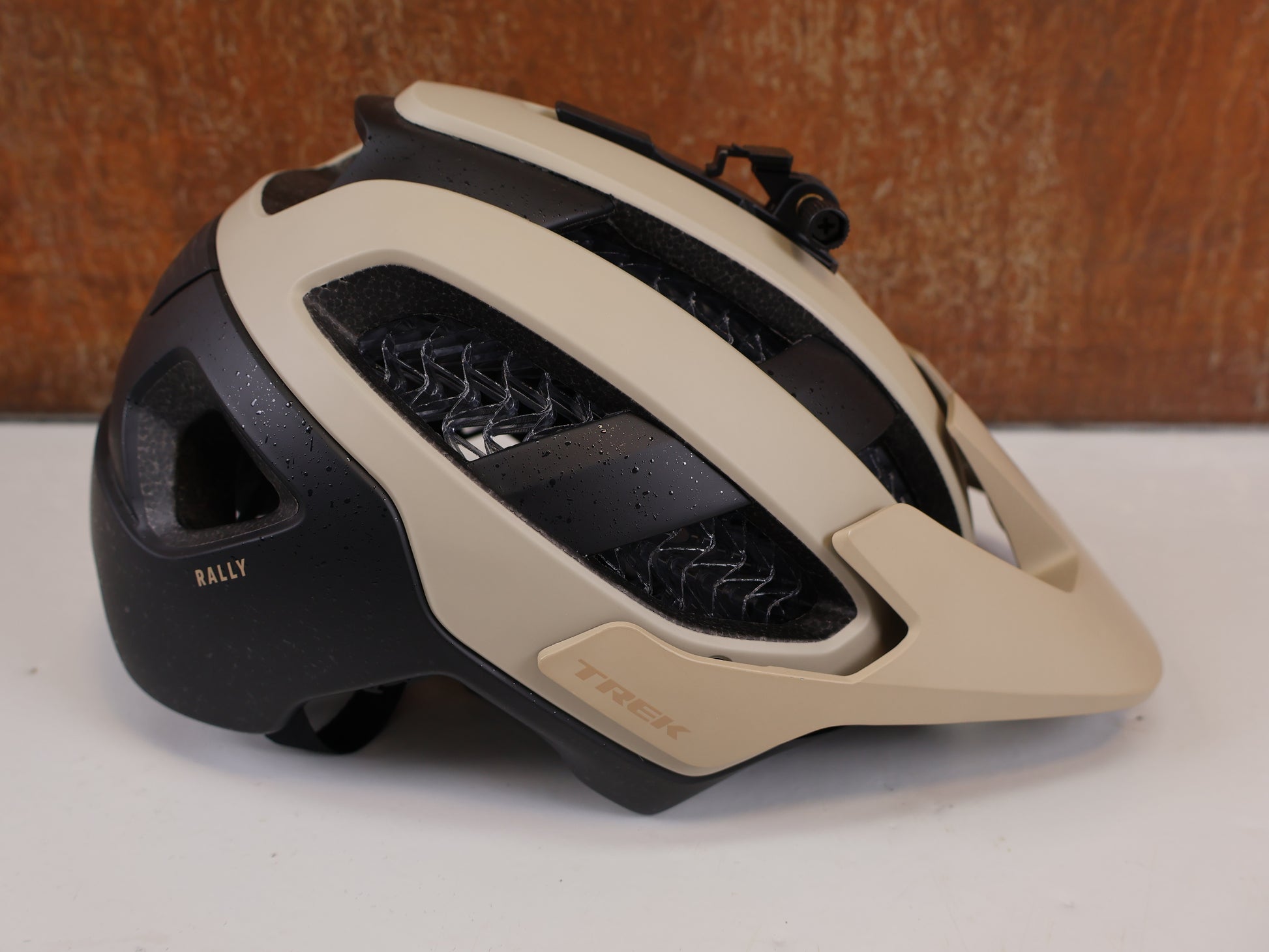 TREK RALLY WAVECEL MTB HELM / GRÖSSE M / WAVECEL SCHUTZ / BOA-SYSTEM