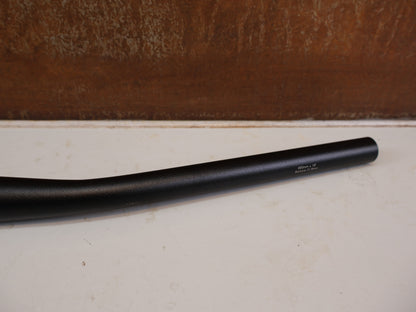 VORTRIEB 1 FLATBAR LENKER 31.8 MM 660MM 16 GRAD SCHWARZ MATT