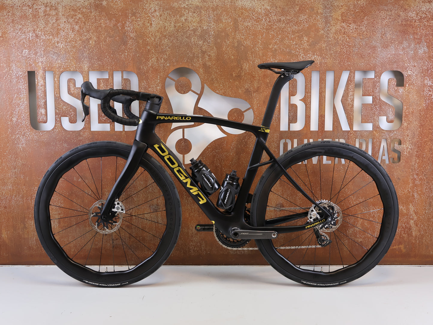 PINARELLO DOGMA X DISC RED AXS PRICETON GRIT 4540 / 53CM GOLD