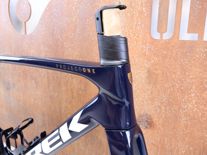 TREK MADONE SLR GEN 8 RAHMENSET NAVY SMOKE / M / PROJECT ONE