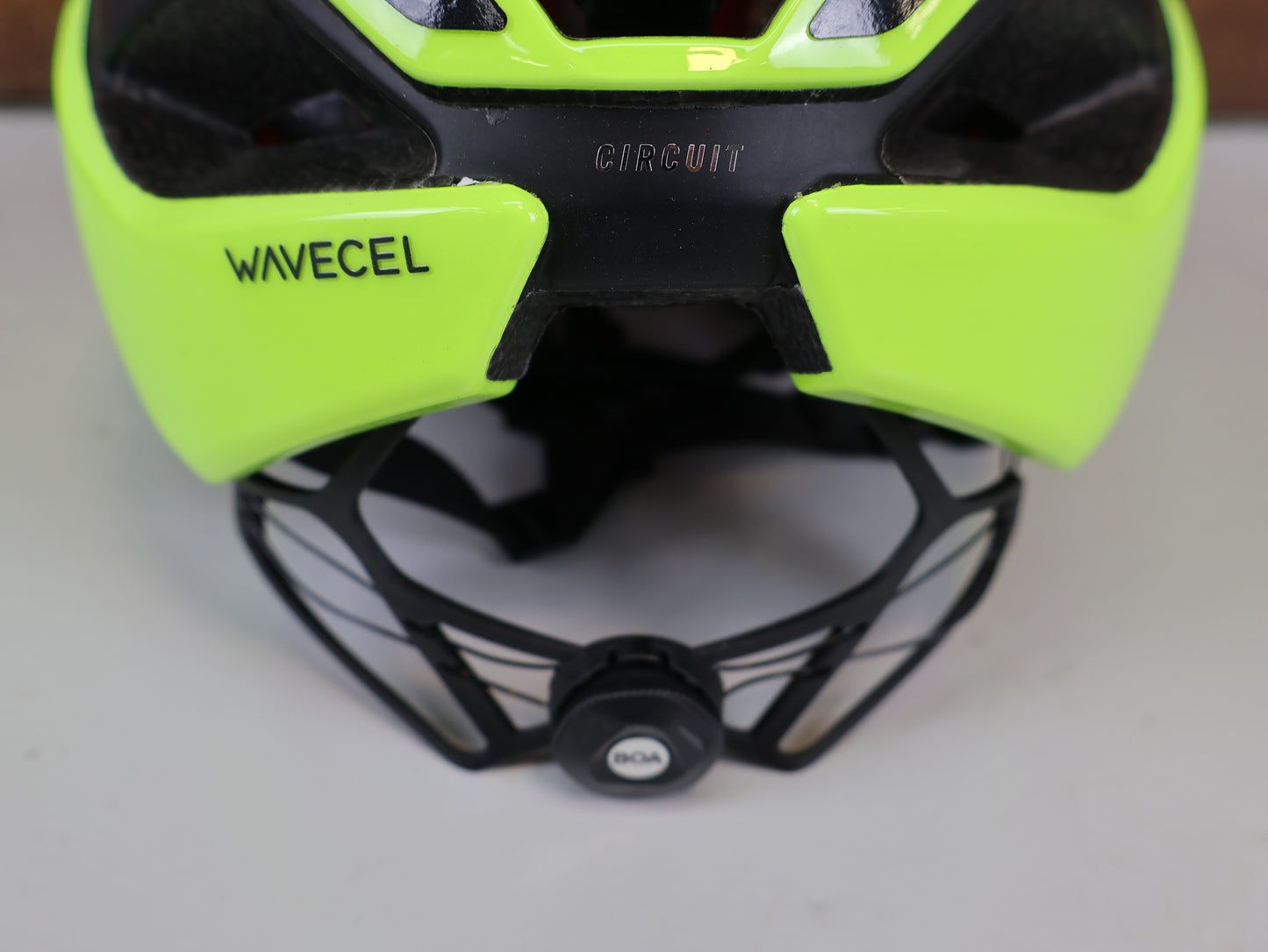 BONTRAGER CIRCUIT WAVECEL HELMET / RADIOACTIVE YELLOW / SIZE S / BOA SYSTEM