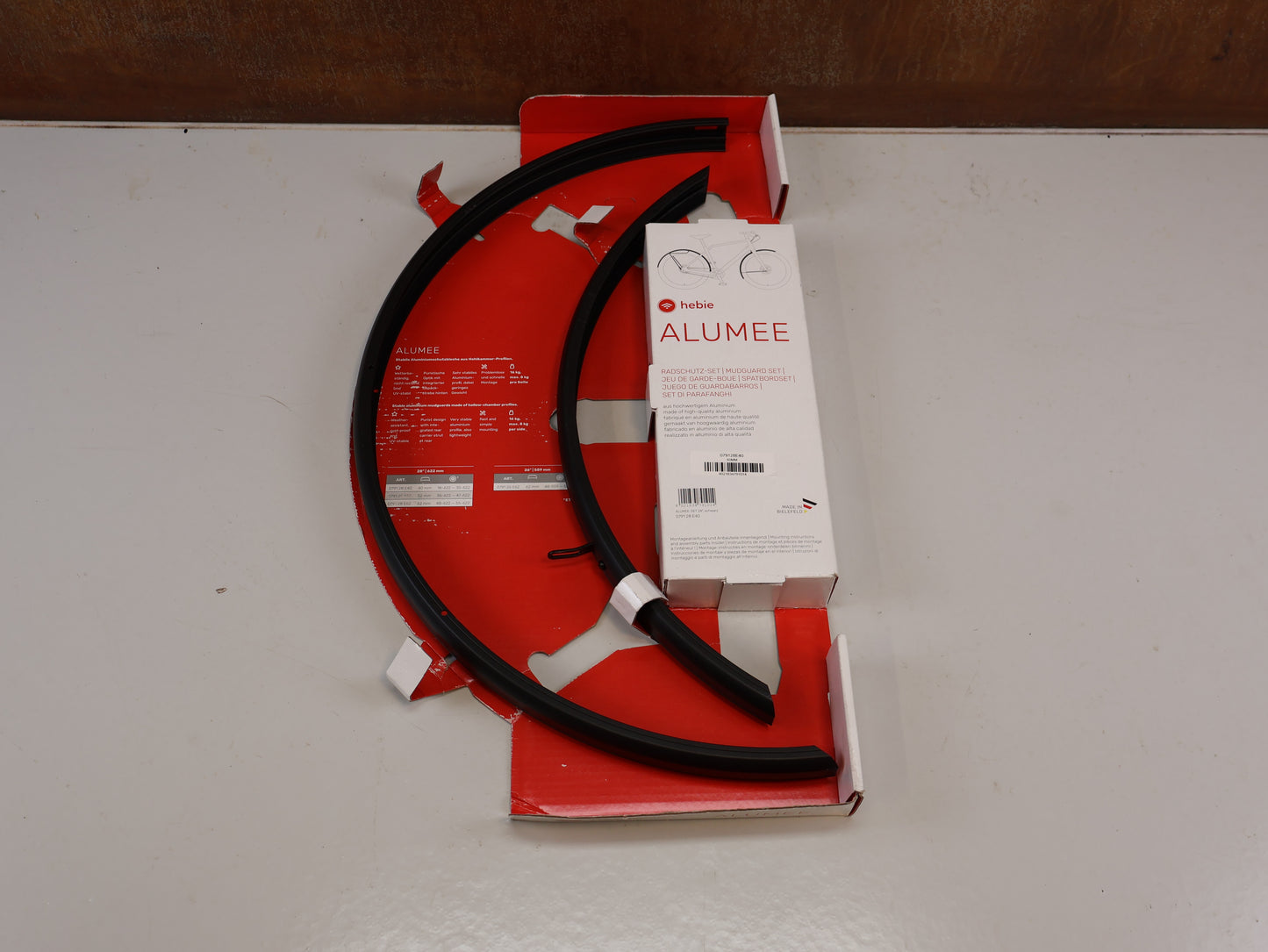 HEBIE ALUMEE SCHUTZBLECHSET / 28 ZOLL / 40MM BREITE / ALUMINIUM / INTEGRIERTE GEPÄCKSTREBEN (Kopie)