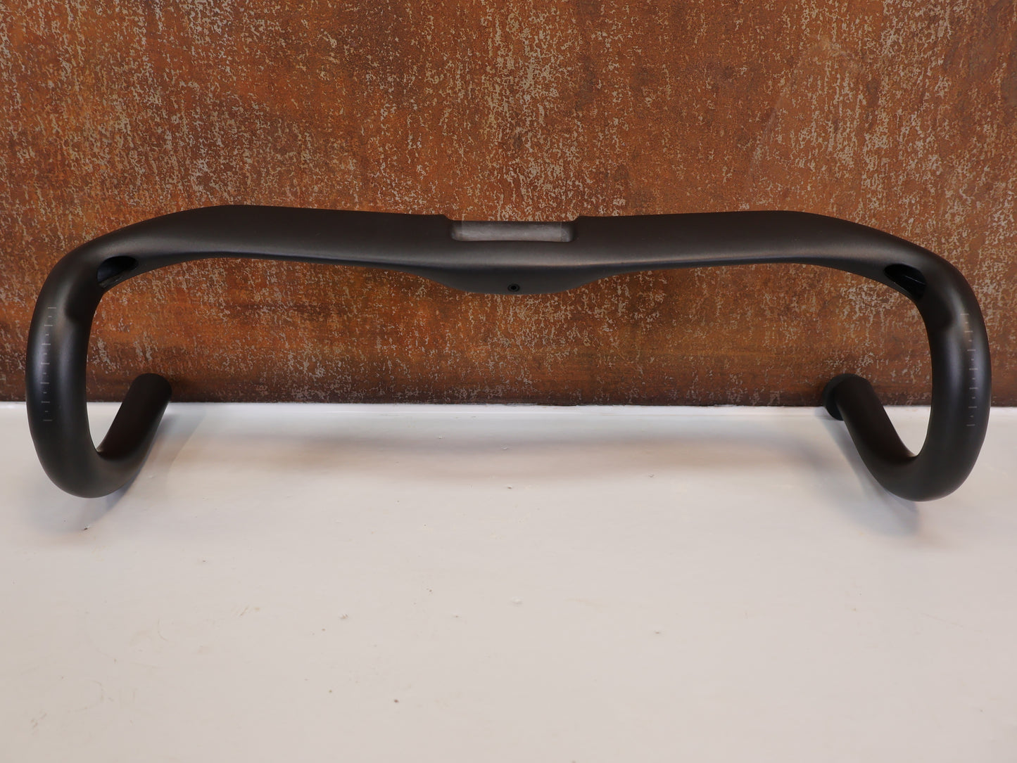 TREK MADONE SLR CARBON HANDLEBAR / VR-CF / 400MM / OCLV CARBON / DNISTER BLACK