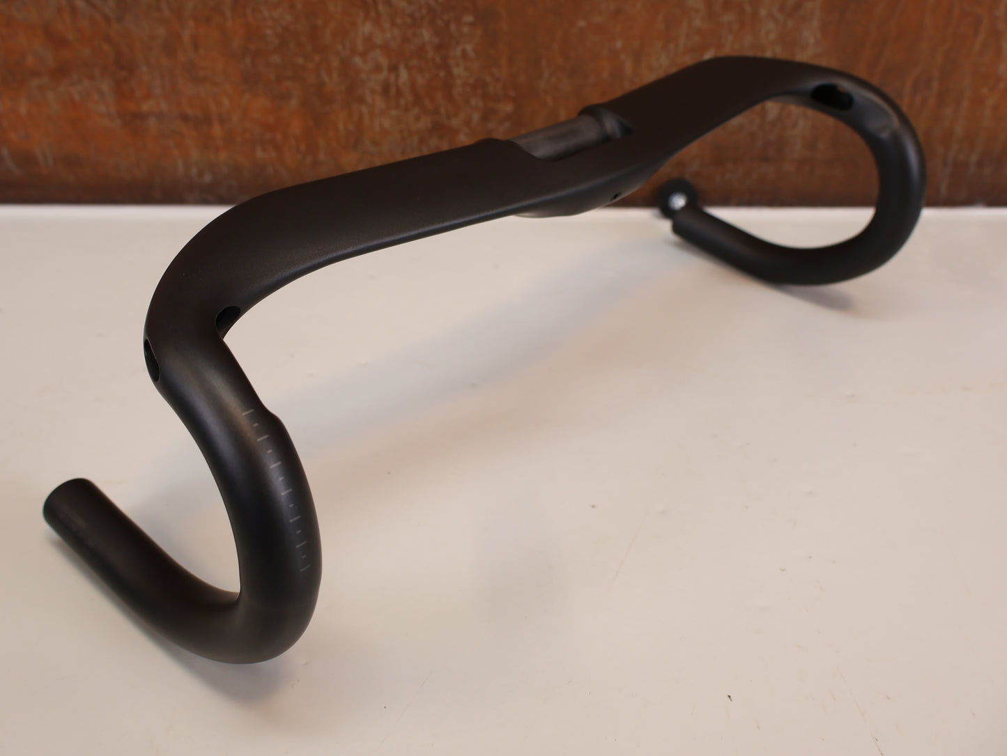 TREK MADONE SLR CARBON HANDLEBAR / VR-CF / 400MM / OCLV CARBON / DNISTER BLACK