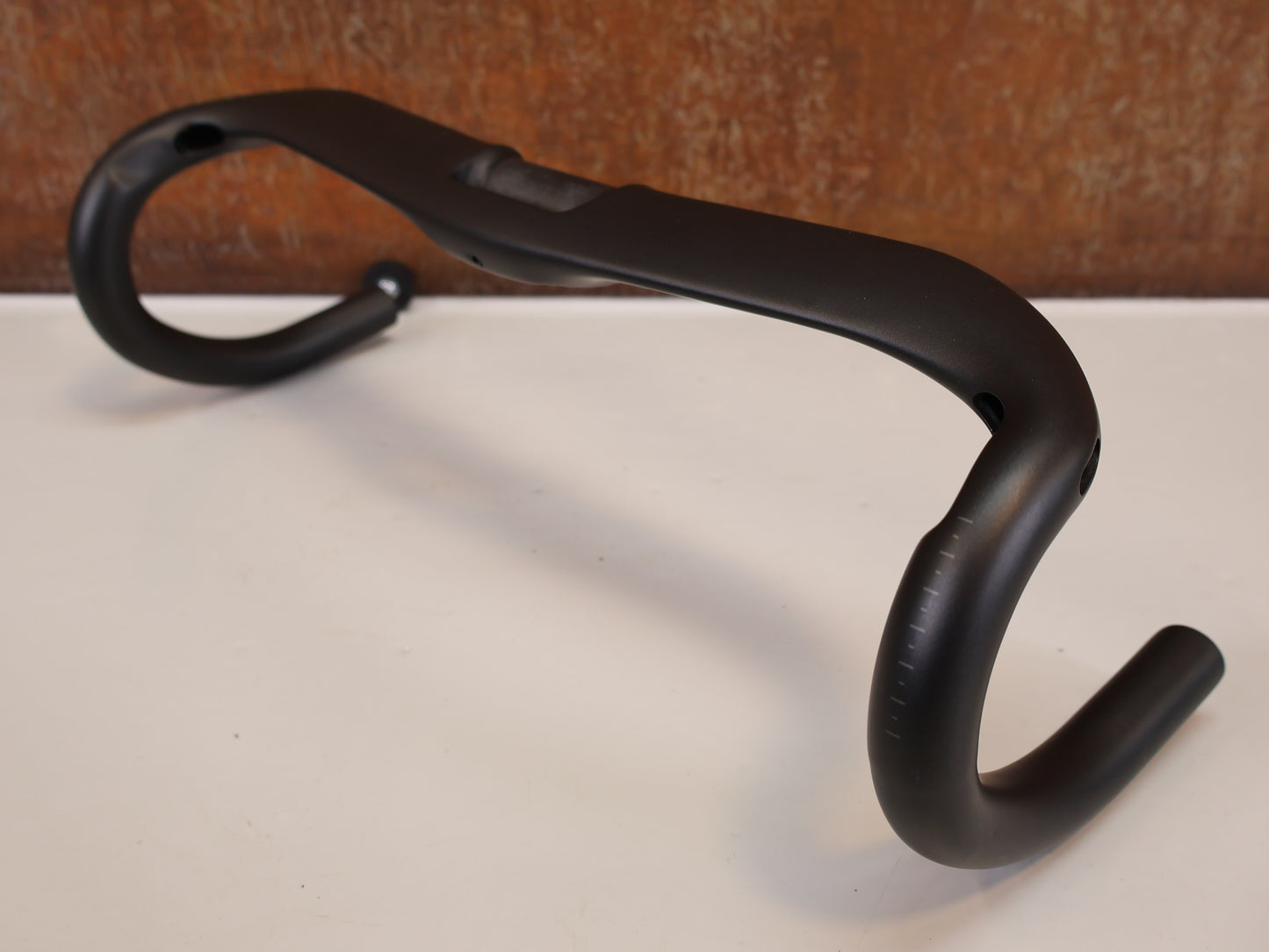 TREK MADONE SLR CARBON HANDLEBAR / VR-CF / 400MM / OCLV CARBON / DNISTER BLACK