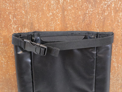TREK WATERPROOF BUCKLED NIP BAG W5268548 / STYLISCHE UNIVERSAL TRANSPORTTASCHE
