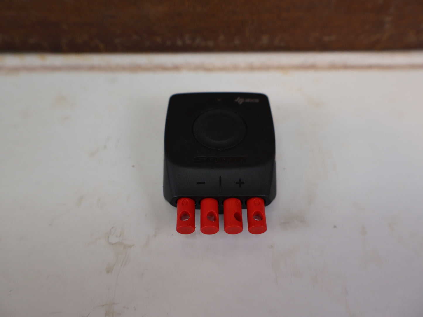 SRAM ETAP AXS BLIP BOX – KONTROLLMODUL FÜR TRIATHLON & ZEITFAHR