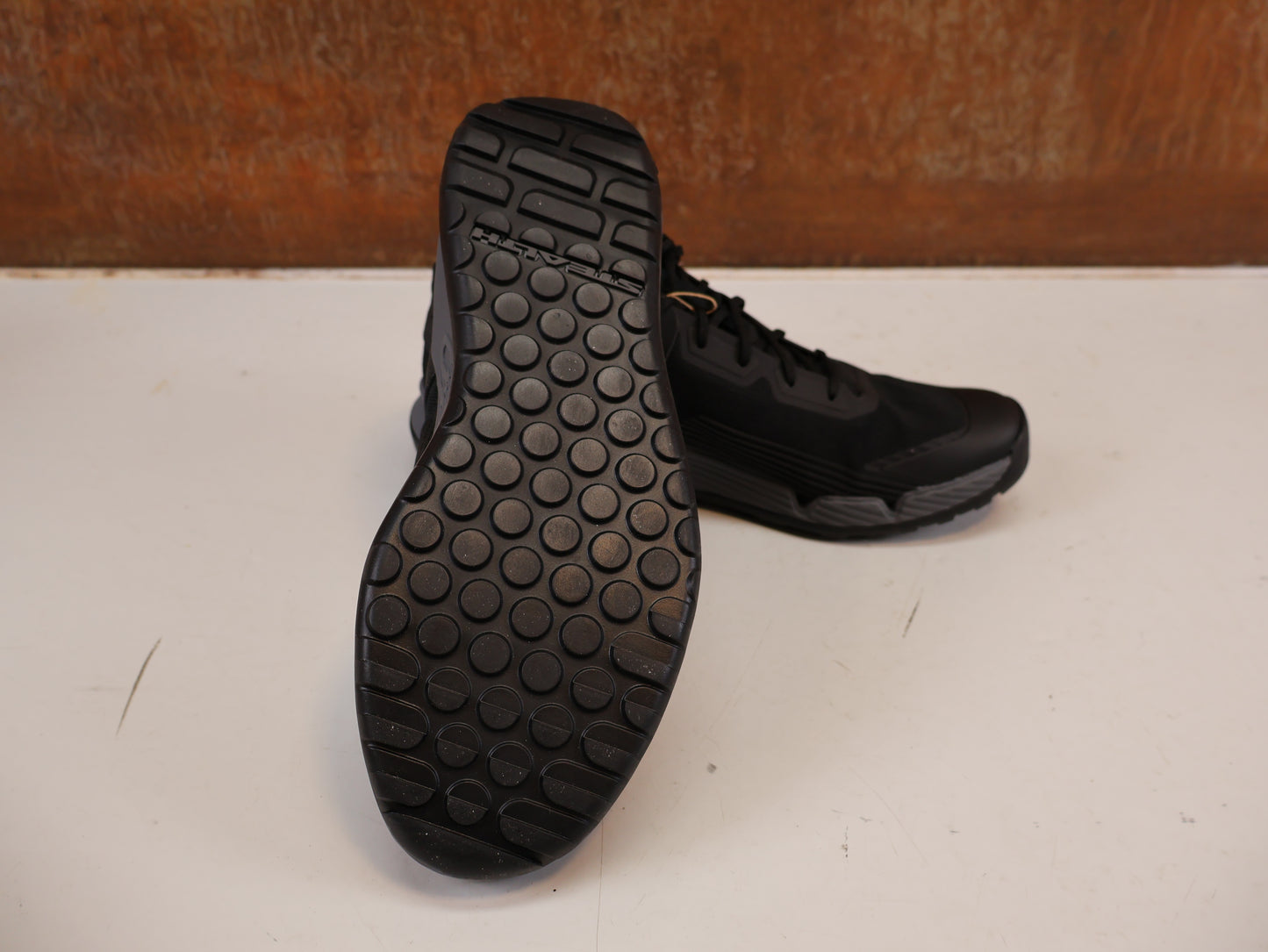 FIVE TEN TRAILCROSS LT MTB SCHUH FLAT CORE BLACK GR. 42 2/3