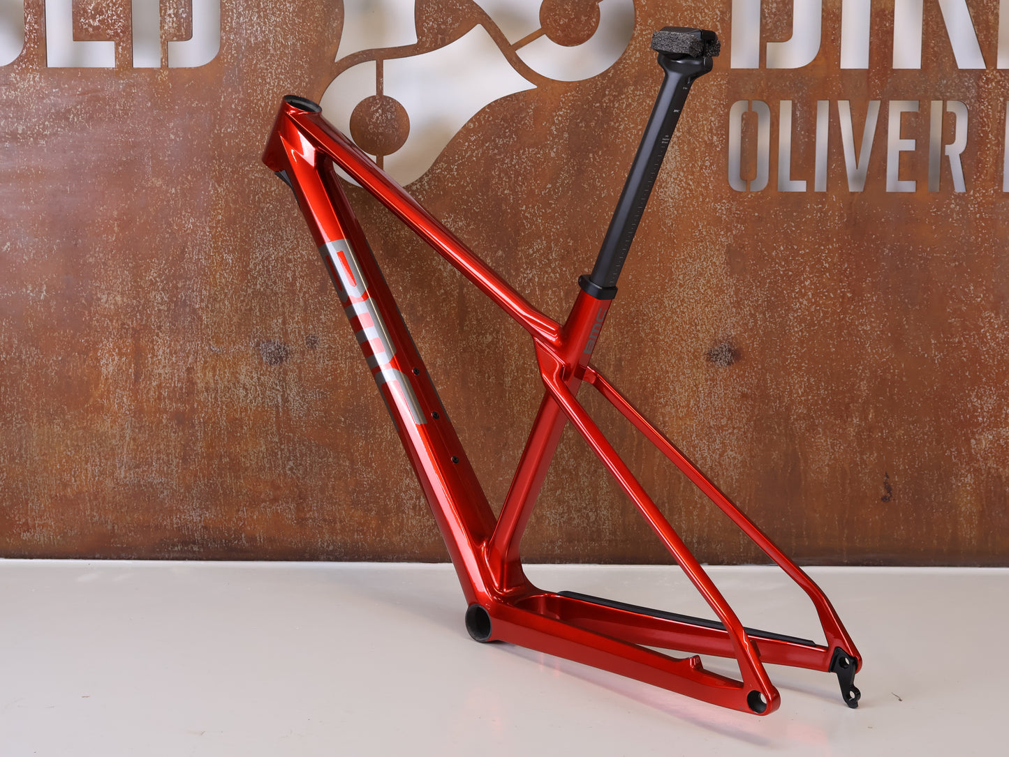 BMC TWOSTROKE 01 RAHMENSET / GRÖSSE M / RED GREY / PREMIUM CARBON / 1420G