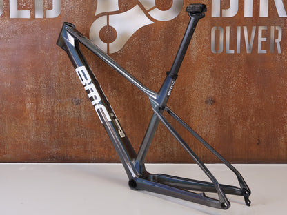 BMC TWOSTROKE 01 RAHMENSET / GRÖSSE L / ANTHRACITE PRISMA / WHITE / 1390G