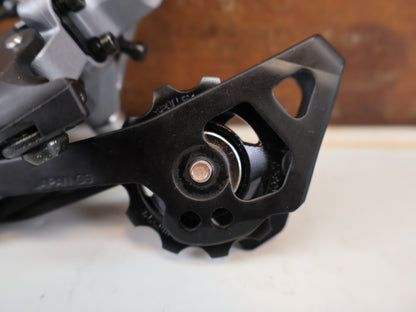 SHIMANO 105 RD-R7000 SCHALTWERK GS SILBER / 2X11-FACH / MITTELLANG BIS 34Z