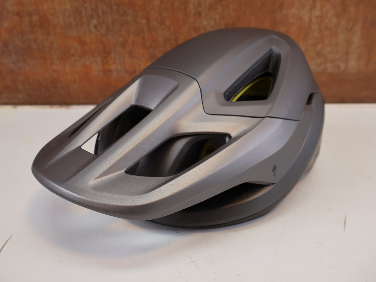 SPECIALIZED CAMBER MTB HELM GR. XL 60-63CM SMOKE BLACK CE
