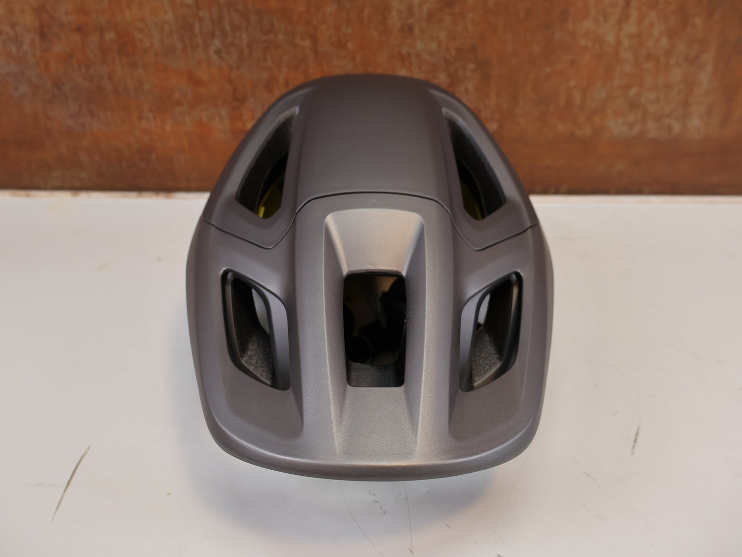 SPECIALIZED CAMBER MTB HELM GR. XL 60-63CM SMOKE BLACK CE