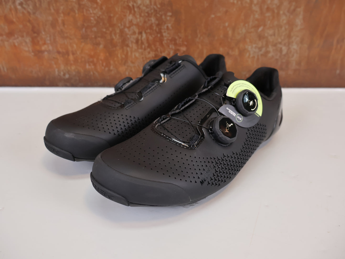 TREK RSL ROAD BIKE SHOE / SIZE 43 / BLACK / OCLV CARBON / METNET / 252G