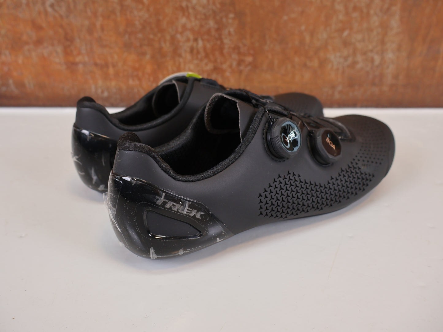 TREK RSL ROAD BIKE SHOE / SIZE 43 / BLACK / OCLV CARBON / METNET / 252G