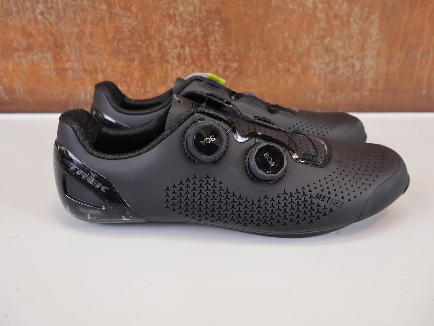 TREK RSL ROAD BIKE SHOE / SIZE 43 / BLACK / OCLV CARBON / METNET / 252G