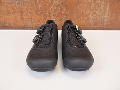 TREK RSL ROAD BIKE SHOE / SIZE 43 / BLACK / OCLV CARBON / METNET / 252G