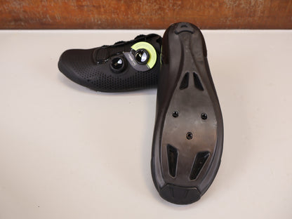 TREK RSL ROAD BIKE SHOE / SIZE 43 / BLACK / OCLV CARBON / METNET / 252G