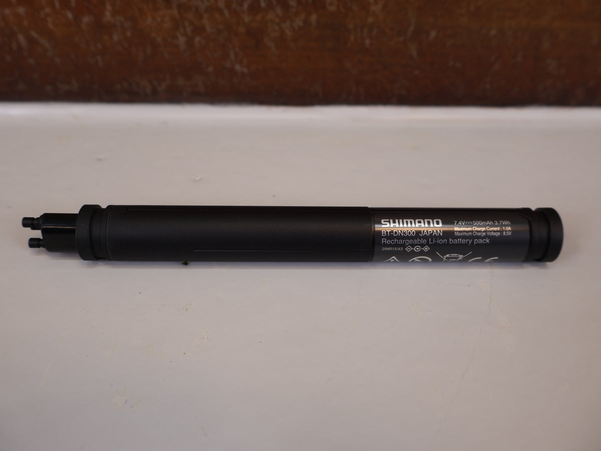 SHIMANO DI2 BATTERY BT-DN300 / INTERNAL / EW-SD300 PORT / 12-SPEED / 3.7 WH