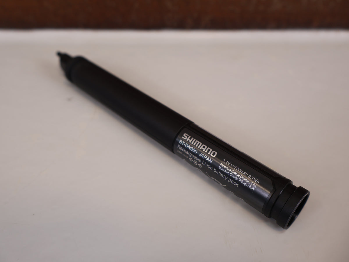 SHIMANO DI2 BATTERY BT-DN300 / INTERNAL / EW-SD300 PORT / 12-SPEED / 3.7 WH