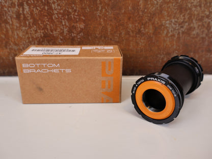PRAXIS T47 INBOARD BOTTOM BRACKET / 85.5MM / SHIMANO 24MM