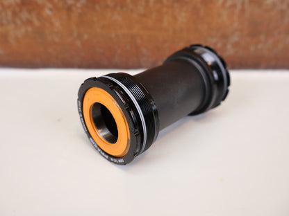 PRAXIS T47 INBOARD BOTTOM BRACKET / 85.5MM / SHIMANO 24MM