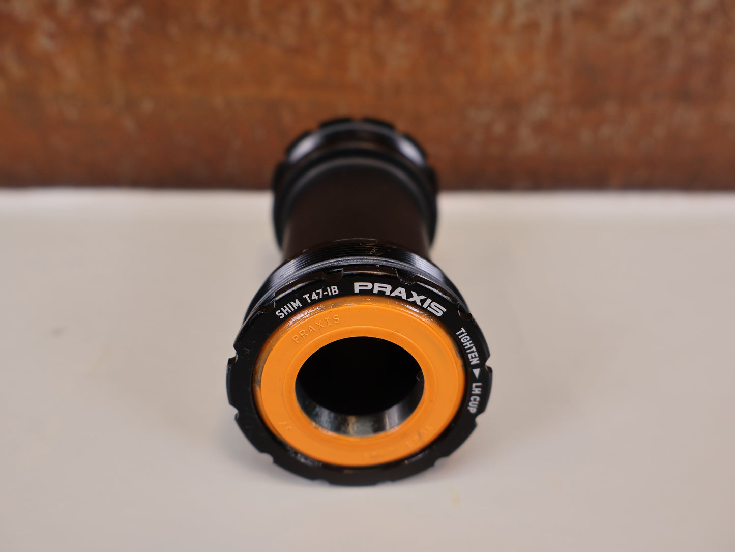 PRAXIS T47 INBOARD BOTTOM BRACKET / 85.5MM / SHIMANO 24MM