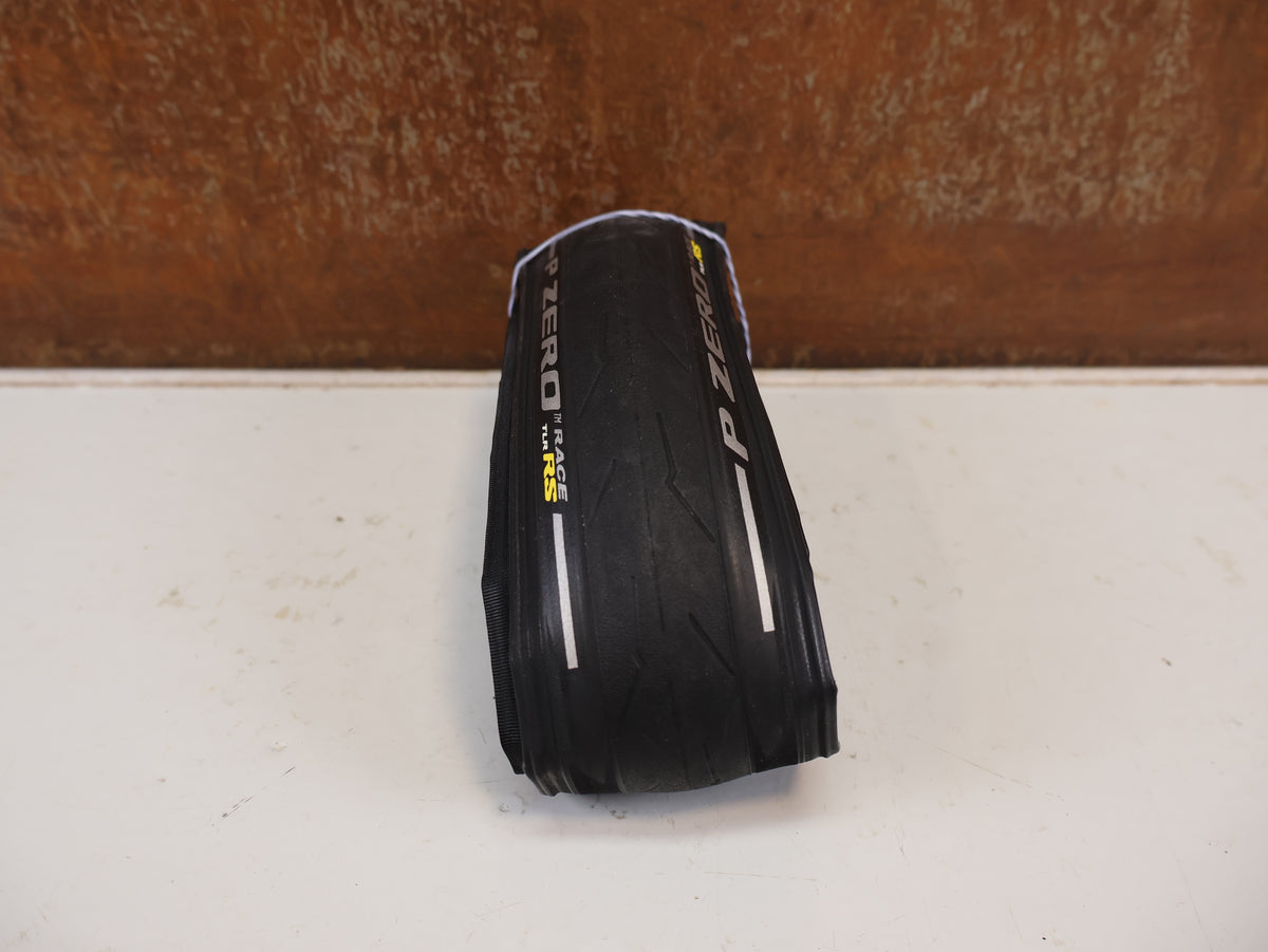 PIRELLI P ZERO RACE TLR REIFEN 700X28C BLACK TUBELESS READY