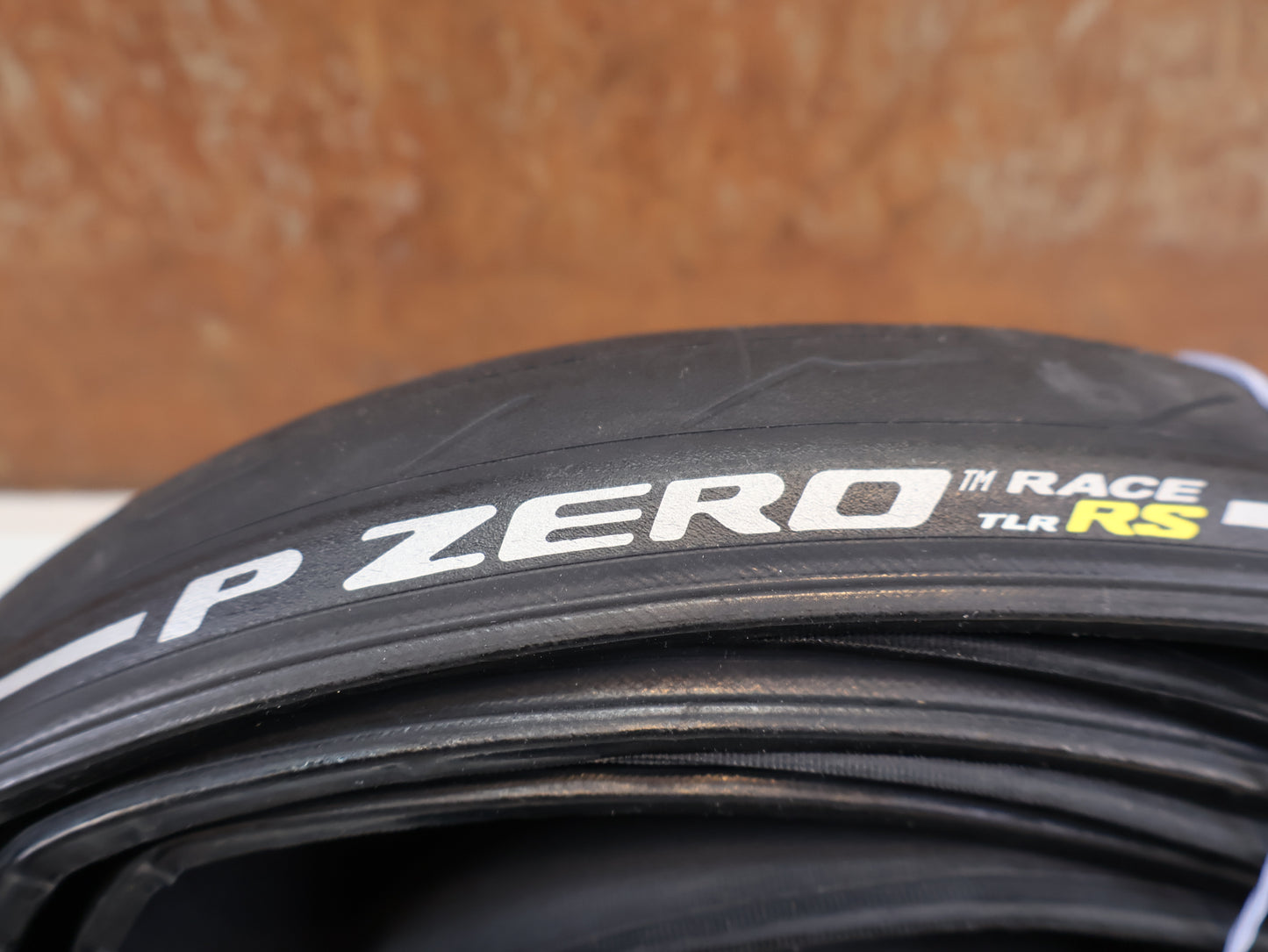 PIRELLI P ZERO RACE TLR REIFEN 700X28C BLACK TUBELESS READY