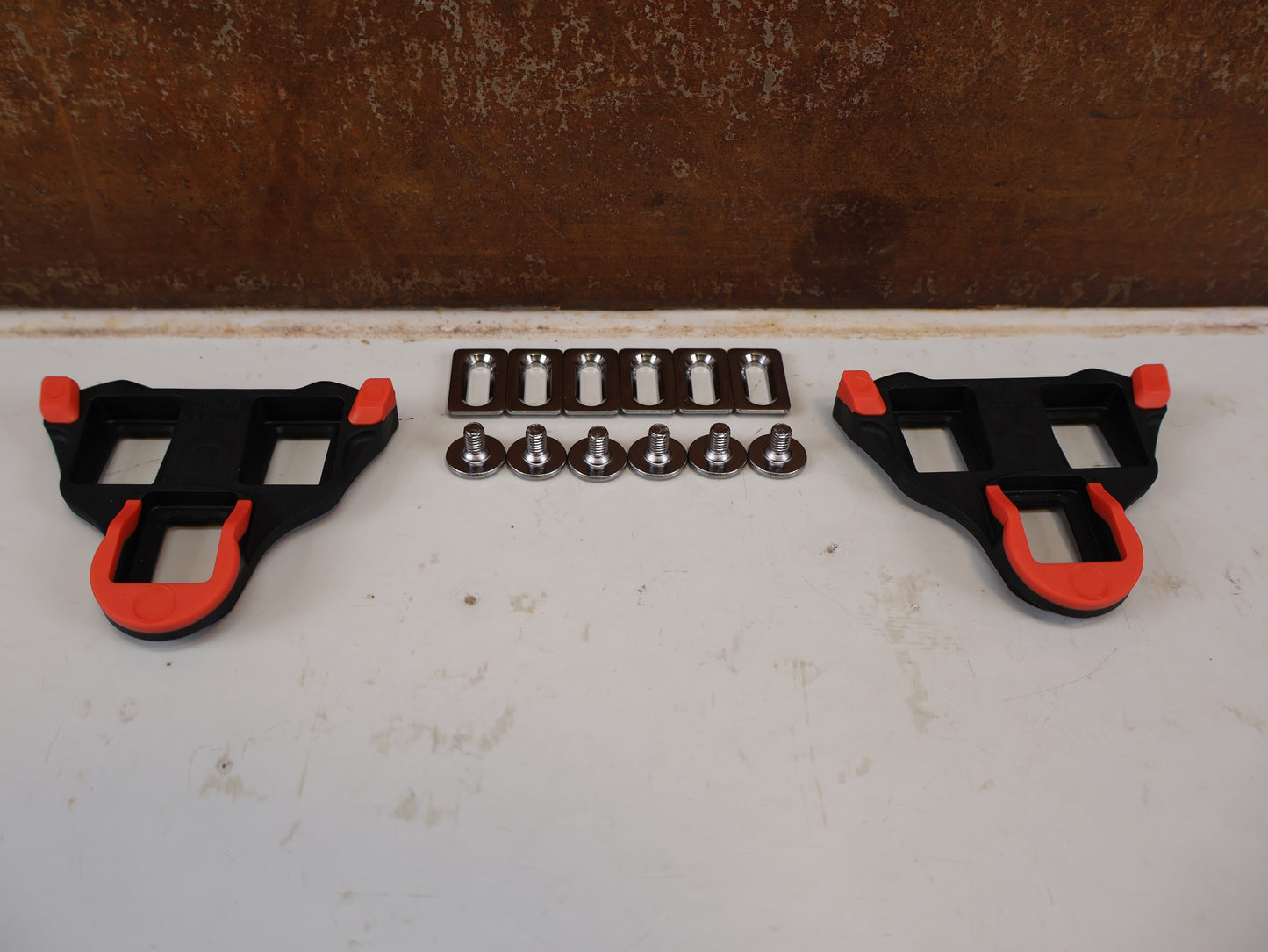 SHIMANO SM-SH10 PEDALPLATTEN SPD-SL 0° CLEATS ROT / ISMSH10