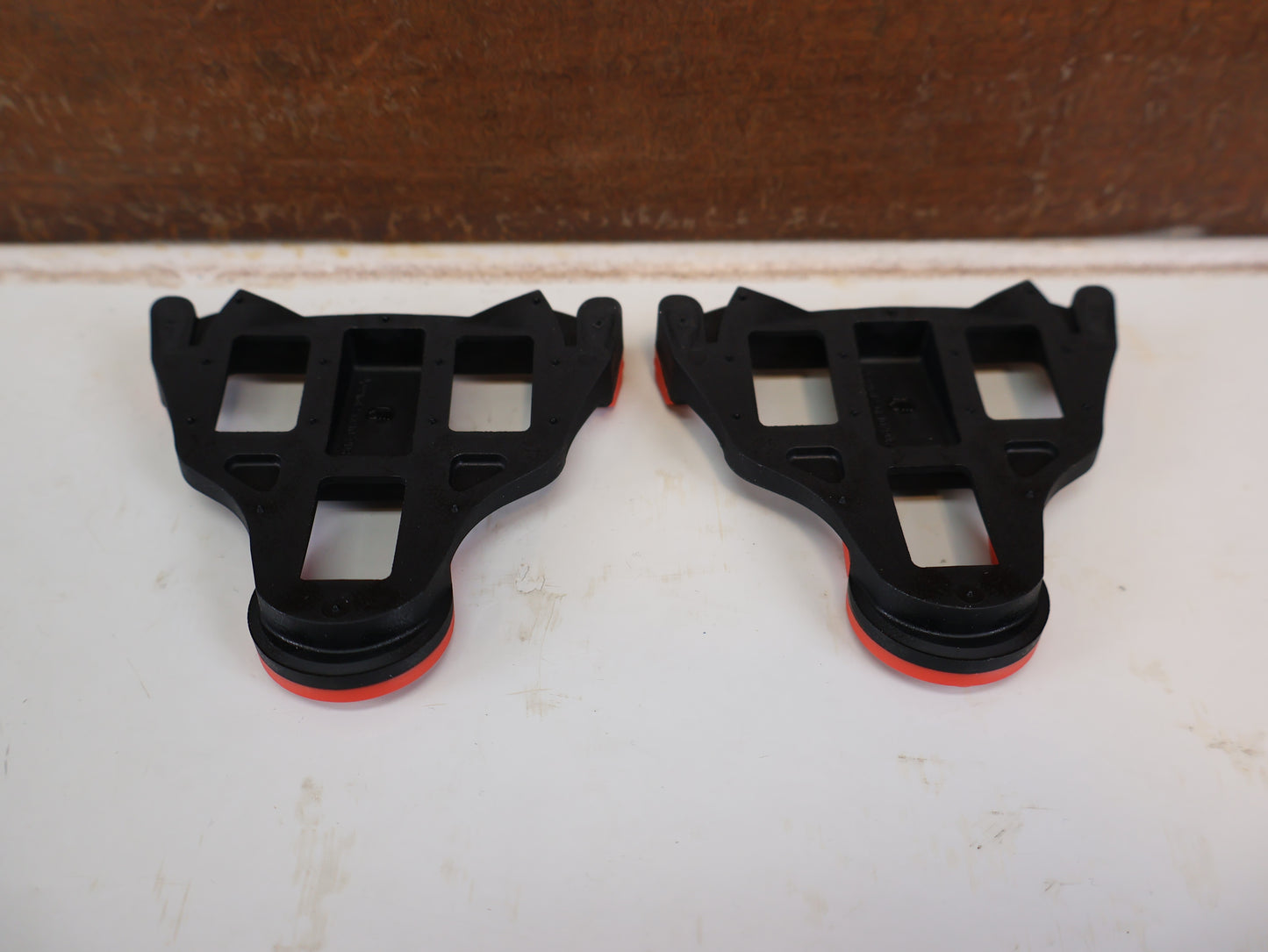 SHIMANO SM-SH10 PEDALPLATTEN SPD-SL 0° CLEATS ROT / ISMSH10