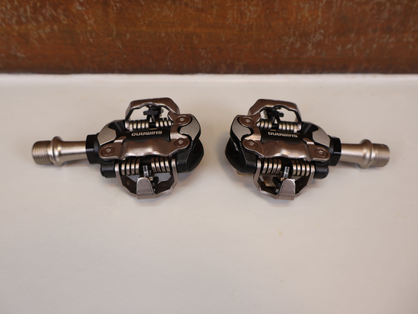 SHIMANO DEORE XT PD-M8100 SPD-PEDALE / XC-RACE / INKL. SM-SH51 CLEATS / 342G